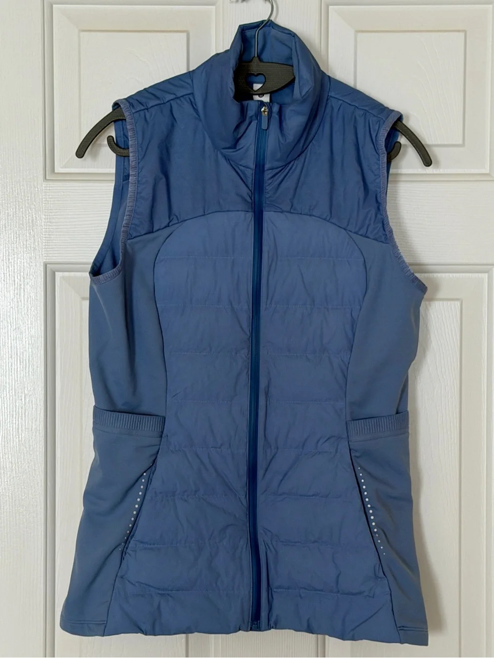 Lululemon Blue Down Puffer Vest Women’s Size 8 Full Zip Stretch Side Panels